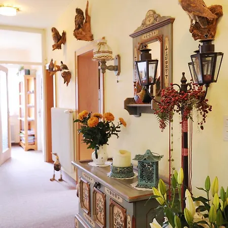 Haus Alpina Bed & Breakfast