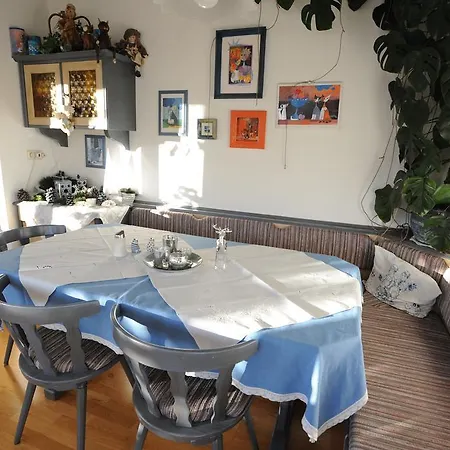 Haus Alpina 3* רדשטאדט